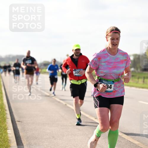 12.04.2026 - 45. Internationalen Wilhelmsburger Insellauf Dr. Thomas Lammeyer http://msf.ph/oto/9444613 12.04.2026 10:19:36 Laufen 30, 94, 3450 meine-sportfotos.de