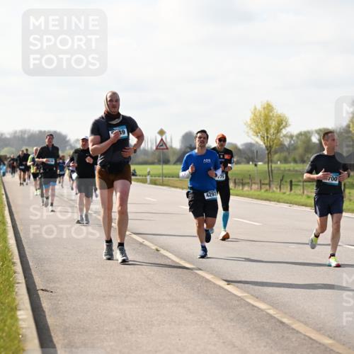 12.04.2026 - 45. Internationalen Wilhelmsburger Insellauf Dr. Thomas Lammeyer http://msf.ph/oto/9444625 12.04.2026 10:19:39 Laufen 19, 4297, 75, 700 meine-sportfotos.de
