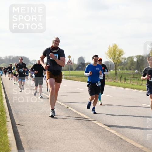 12.04.2026 - 45. Internationalen Wilhelmsburger Insellauf Dr. Thomas Lammeyer http://msf.ph/oto/9444628 12.04.2026 10:19:39 Laufen 2438, 19, 4297, 4700 meine-sportfotos.de