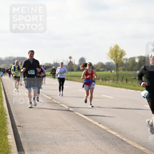 12.04.2026 - 45. Internationalen Wilhelmsburger Insellauf Dr. Thomas Lammeyer http://msf.ph/oto/9444655 12.04.2026 10:19:43 Laufen 2438 meine-sportfotos.de