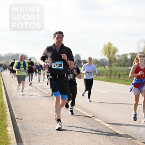 12.04.2026 - 45. Internationalen Wilhelmsburger Insellauf Dr. Thomas Lammeyer http://msf.ph/oto/9444670 12.04.2026 10:19:46 Laufen 3339, 2438, 269, 2301 meine-sportfotos.de