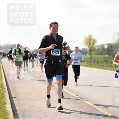12.04.2026 - 45. Internationalen Wilhelmsburger Insellauf Dr. Thomas Lammeyer http://msf.ph/oto/9444672 12.04.2026 10:19:46 Laufen 2438, 2301 meine-sportfotos.de