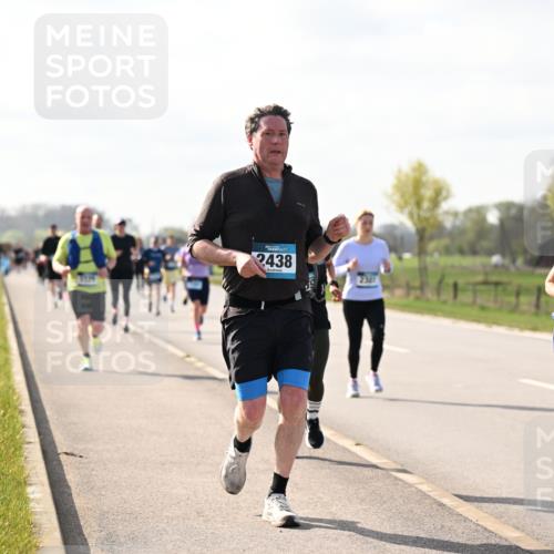 12.04.2026 - 45. Internationalen Wilhelmsburger Insellauf Dr. Thomas Lammeyer http://msf.ph/oto/9444673 12.04.2026 10:19:46 Laufen 2438, 2301, 37 meine-sportfotos.de