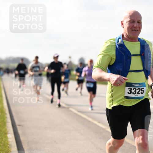 12.04.2026 - 45. Internationalen Wilhelmsburger Insellauf Dr. Thomas Lammeyer http://msf.ph/oto/9444702 12.04.2026 10:19:51 Laufen 45, 3325 meine-sportfotos.de