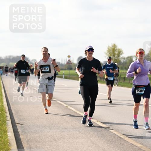 12.04.2026 - 45. Internationalen Wilhelmsburger Insellauf Dr. Thomas Lammeyer http://msf.ph/oto/9444718 12.04.2026 10:19:53 Laufen 4357, 5037, 2384 meine-sportfotos.de