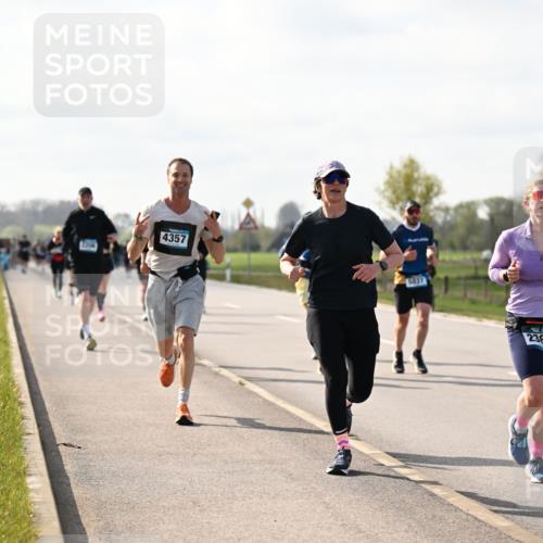 12.04.2026 - 45. Internationalen Wilhelmsburger Insellauf Dr. Thomas Lammeyer http://msf.ph/oto/9444720 12.04.2026 10:19:53 Laufen 4357, 5637, 2384 meine-sportfotos.de