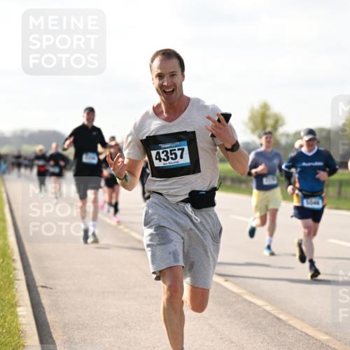 12.04.2026 - 45. Internationalen Wilhelmsburger Insellauf Dr. Thomas Lammeyer http://msf.ph/oto/9444731 12.04.2026 10:19:55 Laufen 4357, 537 meine-sportfotos.de
