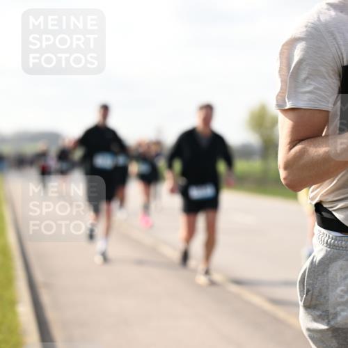12.04.2026 - 45. Internationalen Wilhelmsburger Insellauf Dr. Thomas Lammeyer http://msf.ph/oto/9444738 12.04.2026 10:19:56 Laufen 45 meine-sportfotos.de