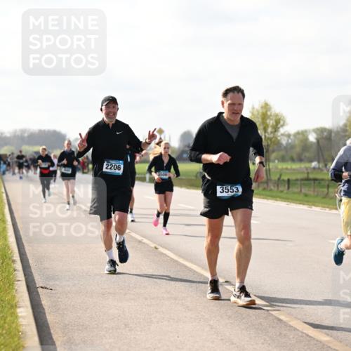 12.04.2026 - 45. Internationalen Wilhelmsburger Insellauf Dr. Thomas Lammeyer http://msf.ph/oto/9444740 12.04.2026 10:19:57 Laufen 2206, 3509, 3553, 2376 meine-sportfotos.de