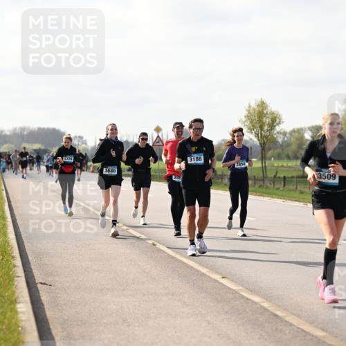 12.04.2026 - 45. Internationalen Wilhelmsburger Insellauf Dr. Thomas Lammeyer http://msf.ph/oto/9444763 12.04.2026 10:20:00 Laufen 5726, 3680, 288, 3186, 2854, 3509 meine-sportfotos.de