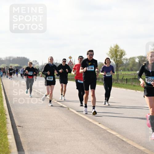 12.04.2026 - 45. Internationalen Wilhelmsburger Insellauf Dr. Thomas Lammeyer http://msf.ph/oto/9444764 12.04.2026 10:20:01 Laufen 5726, 3680, 288, 3186, 2854, 3509 meine-sportfotos.de