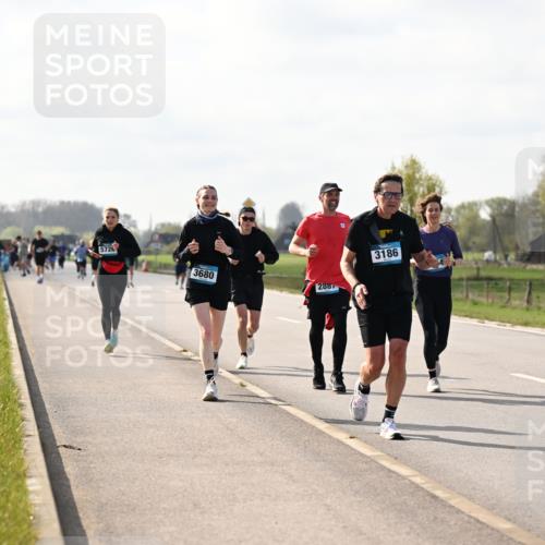 12.04.2026 - 45. Internationalen Wilhelmsburger Insellauf Dr. Thomas Lammeyer http://msf.ph/oto/9444771 12.04.2026 10:20:02 Laufen 5726, 3680, 2887, 3186 meine-sportfotos.de