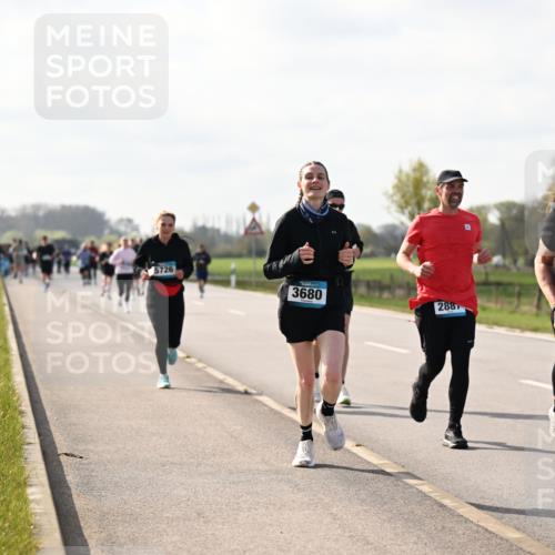 12.04.2026 - 45. Internationalen Wilhelmsburger Insellauf Dr. Thomas Lammeyer http://msf.ph/oto/9444778 12.04.2026 10:20:03 Laufen 5726, 3680, 288, 3186 meine-sportfotos.de