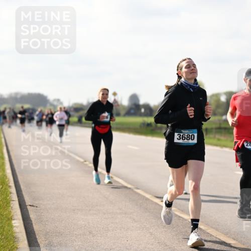 12.04.2026 - 45. Internationalen Wilhelmsburger Insellauf Dr. Thomas Lammeyer http://msf.ph/oto/9444782 12.04.2026 10:20:04 Laufen 3680, 288 meine-sportfotos.de