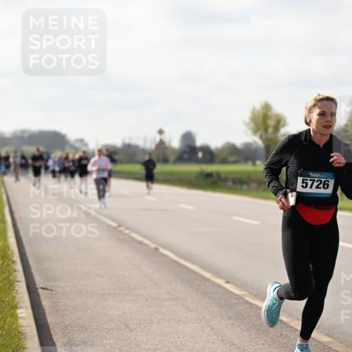 12.04.2026 - 45. Internationalen Wilhelmsburger Insellauf Dr. Thomas Lammeyer http://msf.ph/oto/9444795 12.04.2026 10:20:06 Laufen 5726 meine-sportfotos.de