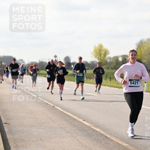 12.04.2026 - 45. Internationalen Wilhelmsburger Insellauf Dr. Thomas Lammeyer http://msf.ph/oto/9444815 12.04.2026 10:20:15 Laufen 5421 meine-sportfotos.de