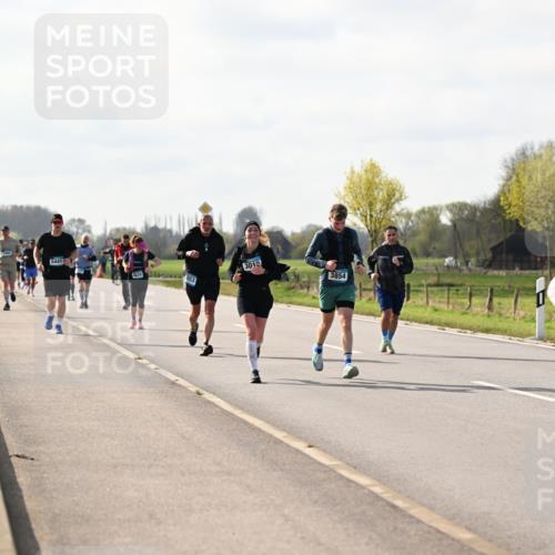 12.04.2026 - 45. Internationalen Wilhelmsburger Insellauf Dr. Thomas Lammeyer http://msf.ph/oto/9444817 12.04.2026 10:20:15 Laufen 5441, 4634, 3010, 3854, 5421 meine-sportfotos.de