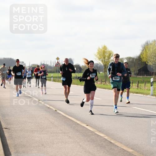 12.04.2026 - 45. Internationalen Wilhelmsburger Insellauf Dr. Thomas Lammeyer http://msf.ph/oto/9444825 12.04.2026 10:20:16 Laufen 5441, 3010, 3854 meine-sportfotos.de