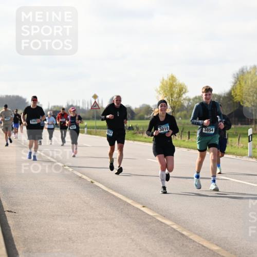 12.04.2026 - 45. Internationalen Wilhelmsburger Insellauf Dr. Thomas Lammeyer http://msf.ph/oto/9444828 12.04.2026 10:20:17 Laufen 5441, 3010, 3854, 053 meine-sportfotos.de