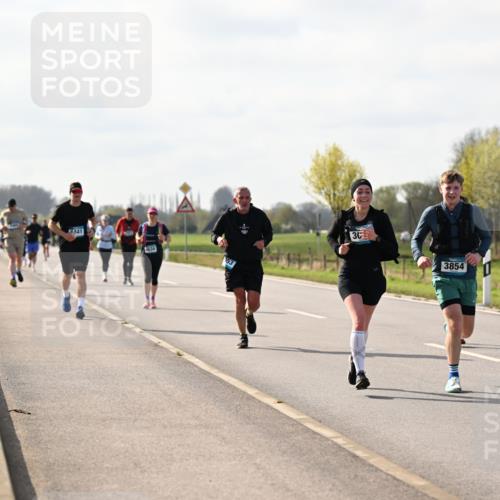 12.04.2026 - 45. Internationalen Wilhelmsburger Insellauf Dr. Thomas Lammeyer http://msf.ph/oto/9444832 12.04.2026 10:20:17 Laufen 41, 36, 3854 meine-sportfotos.de