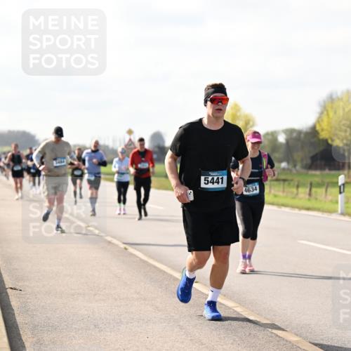 12.04.2026 - 45. Internationalen Wilhelmsburger Insellauf Dr. Thomas Lammeyer http://msf.ph/oto/9444845 12.04.2026 10:20:23 Laufen 5441, 4634 meine-sportfotos.de