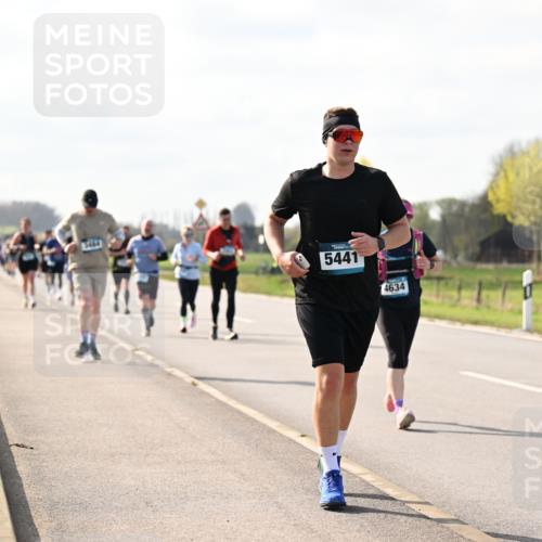 12.04.2026 - 45. Internationalen Wilhelmsburger Insellauf Dr. Thomas Lammeyer http://msf.ph/oto/9444846 12.04.2026 10:20:23 Laufen 5441, 4634 meine-sportfotos.de