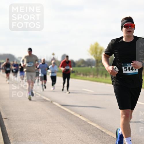 12.04.2026 - 45. Internationalen Wilhelmsburger Insellauf Dr. Thomas Lammeyer http://msf.ph/oto/9444852 12.04.2026 10:20:23 Laufen 4, 544 meine-sportfotos.de
