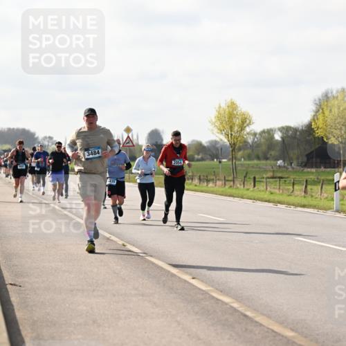 12.04.2026 - 45. Internationalen Wilhelmsburger Insellauf Dr. Thomas Lammeyer http://msf.ph/oto/9444854 12.04.2026 10:20:24 Laufen 4681, 3484, 1435, 2054, 4634 meine-sportfotos.de