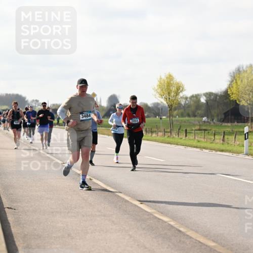 12.04.2026 - 45. Internationalen Wilhelmsburger Insellauf Dr. Thomas Lammeyer http://msf.ph/oto/9444857 12.04.2026 10:20:25 Laufen 4682, 468, 3484, 5359, 2054, 463 meine-sportfotos.de