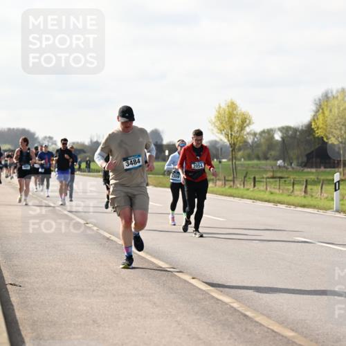 12.04.2026 - 45. Internationalen Wilhelmsburger Insellauf Dr. Thomas Lammeyer http://msf.ph/oto/9444860 12.04.2026 10:20:25 Laufen 4682, 3484, 5359, 2054 meine-sportfotos.de