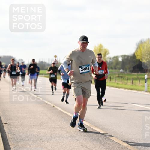 12.04.2026 - 45. Internationalen Wilhelmsburger Insellauf Dr. Thomas Lammeyer http://msf.ph/oto/9444861 12.04.2026 10:20:26 Laufen 3484, 2054 meine-sportfotos.de