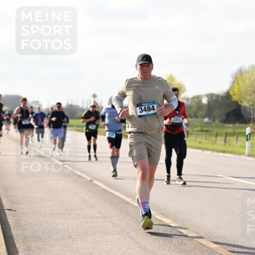 12.04.2026 - 45. Internationalen Wilhelmsburger Insellauf Dr. Thomas Lammeyer http://msf.ph/oto/9444862 12.04.2026 10:20:26 Laufen 3484, 2054 meine-sportfotos.de