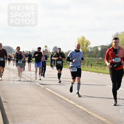 12.04.2026 - 45. Internationalen Wilhelmsburger Insellauf Dr. Thomas Lammeyer http://msf.ph/oto/9444874 12.04.2026 10:20:28 Laufen 4682, 3363, 4681, 4435, 2054 meine-sportfotos.de