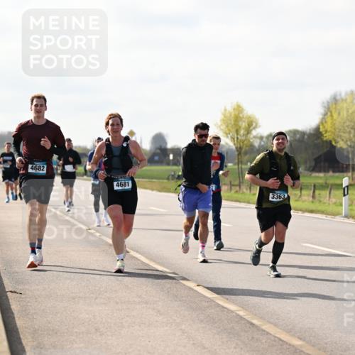 12.04.2026 - 45. Internationalen Wilhelmsburger Insellauf Dr. Thomas Lammeyer http://msf.ph/oto/9444889 12.04.2026 10:20:31 Laufen 4682, 4681, 3363, 4435 meine-sportfotos.de