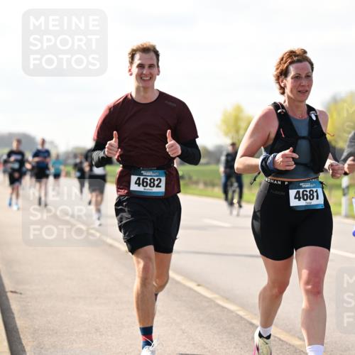 12.04.2026 - 45. Internationalen Wilhelmsburger Insellauf Dr. Thomas Lammeyer http://msf.ph/oto/9444902 12.04.2026 10:20:33 Laufen 4682, 4681, 2784 meine-sportfotos.de