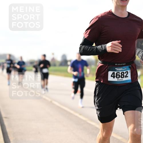 12.04.2026 - 45. Internationalen Wilhelmsburger Insellauf Dr. Thomas Lammeyer http://msf.ph/oto/9444907 12.04.2026 10:20:34 Laufen 45, 4682 meine-sportfotos.de