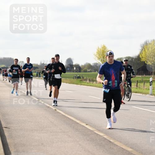 12.04.2026 - 45. Internationalen Wilhelmsburger Insellauf Dr. Thomas Lammeyer http://msf.ph/oto/9444912 12.04.2026 10:20:35 Laufen 4494 meine-sportfotos.de