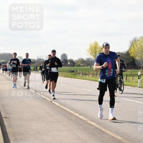 12.04.2026 - 45. Internationalen Wilhelmsburger Insellauf Dr. Thomas Lammeyer http://msf.ph/oto/9444913 12.04.2026 10:20:35 Laufen 4494 meine-sportfotos.de