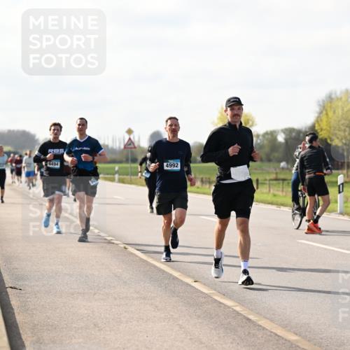 12.04.2026 - 45. Internationalen Wilhelmsburger Insellauf Dr. Thomas Lammeyer http://msf.ph/oto/9444925 12.04.2026 10:20:38 Laufen 4494, 4992 meine-sportfotos.de