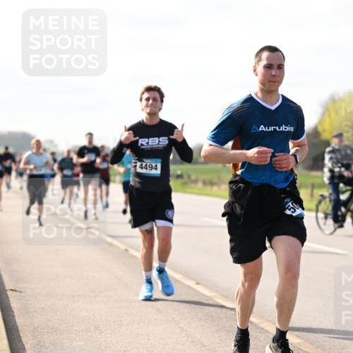 12.04.2026 - 45. Internationalen Wilhelmsburger Insellauf Dr. Thomas Lammeyer http://msf.ph/oto/9444947 12.04.2026 10:20:42 Laufen 4494, 50 meine-sportfotos.de
