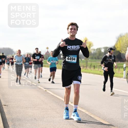 12.04.2026 - 45. Internationalen Wilhelmsburger Insellauf Dr. Thomas Lammeyer http://msf.ph/oto/9444952 12.04.2026 10:20:43 Laufen 4494 meine-sportfotos.de