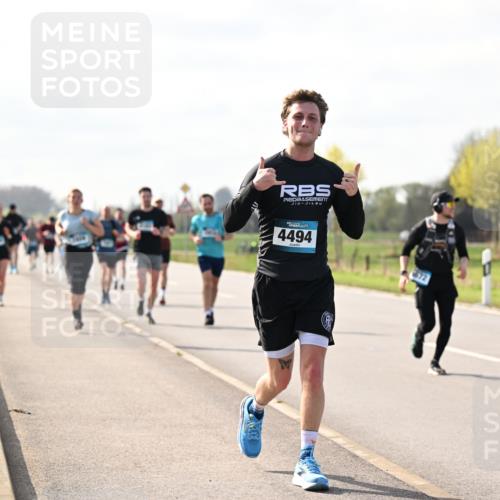 12.04.2026 - 45. Internationalen Wilhelmsburger Insellauf Dr. Thomas Lammeyer http://msf.ph/oto/9444953 12.04.2026 10:20:43 Laufen 4494 meine-sportfotos.de