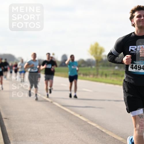 12.04.2026 - 45. Internationalen Wilhelmsburger Insellauf Dr. Thomas Lammeyer http://msf.ph/oto/9444957 12.04.2026 10:20:44 Laufen 45, 4494 meine-sportfotos.de