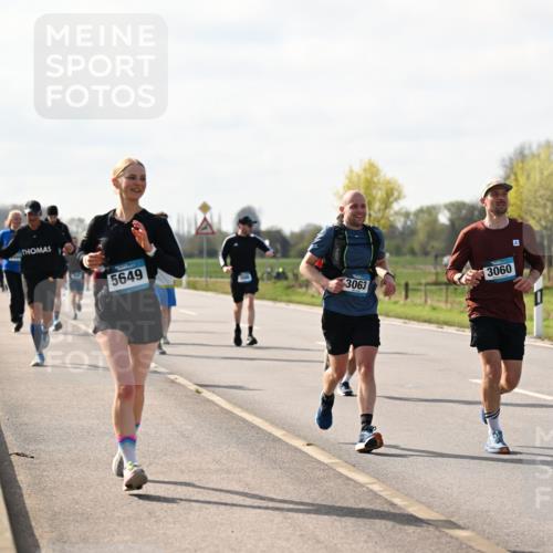 12.04.2026 - 45. Internationalen Wilhelmsburger Insellauf Dr. Thomas Lammeyer http://msf.ph/oto/9444993 12.04.2026 10:20:49 Laufen 5649, 3063, 3060 meine-sportfotos.de