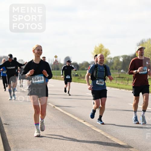 12.04.2026 - 45. Internationalen Wilhelmsburger Insellauf Dr. Thomas Lammeyer http://msf.ph/oto/9444994 12.04.2026 10:20:49 Laufen 5649, 3063, 5060 meine-sportfotos.de