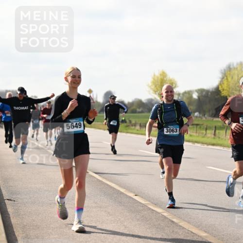 12.04.2026 - 45. Internationalen Wilhelmsburger Insellauf Dr. Thomas Lammeyer http://msf.ph/oto/9444996 12.04.2026 10:20:50 Laufen 5649, 3063, 3060 meine-sportfotos.de