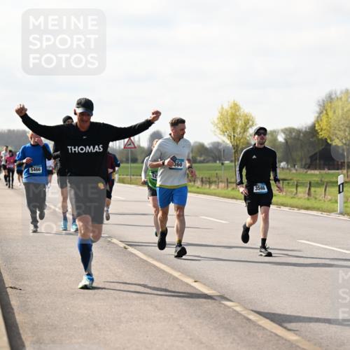12.04.2026 - 45. Internationalen Wilhelmsburger Insellauf Dr. Thomas Lammeyer http://msf.ph/oto/9445009 12.04.2026 10:20:52 Laufen 5466, 360, 3566 meine-sportfotos.de