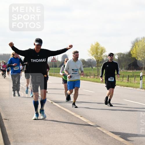 12.04.2026 - 45. Internationalen Wilhelmsburger Insellauf Dr. Thomas Lammeyer http://msf.ph/oto/9445010 12.04.2026 10:20:52 Laufen 5466, 5360, 3566 meine-sportfotos.de