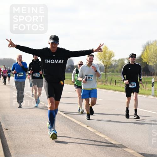 12.04.2026 - 45. Internationalen Wilhelmsburger Insellauf Dr. Thomas Lammeyer http://msf.ph/oto/9445013 12.04.2026 10:20:53 Laufen 5466, 3635, 5360, 3566 meine-sportfotos.de
