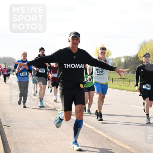 12.04.2026 - 45. Internationalen Wilhelmsburger Insellauf Dr. Thomas Lammeyer http://msf.ph/oto/9445017 12.04.2026 10:20:53 Laufen 3635, 5466, 3722, 52, 5360, 3566 meine-sportfotos.de